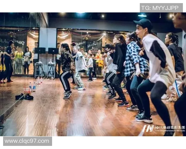 深圳街舞队节奏风格深度对比与解析探讨